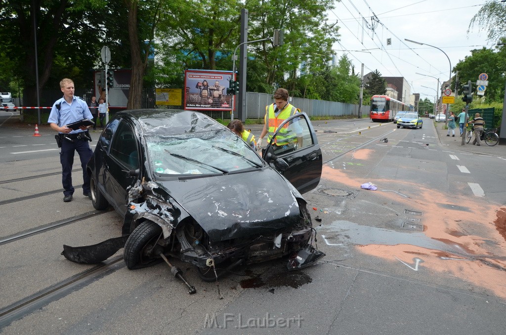 VU Pkw Planwagen Koeln Muelheim Berlinerstr Cottbuserstr P103.JPG - Miklos Laubert